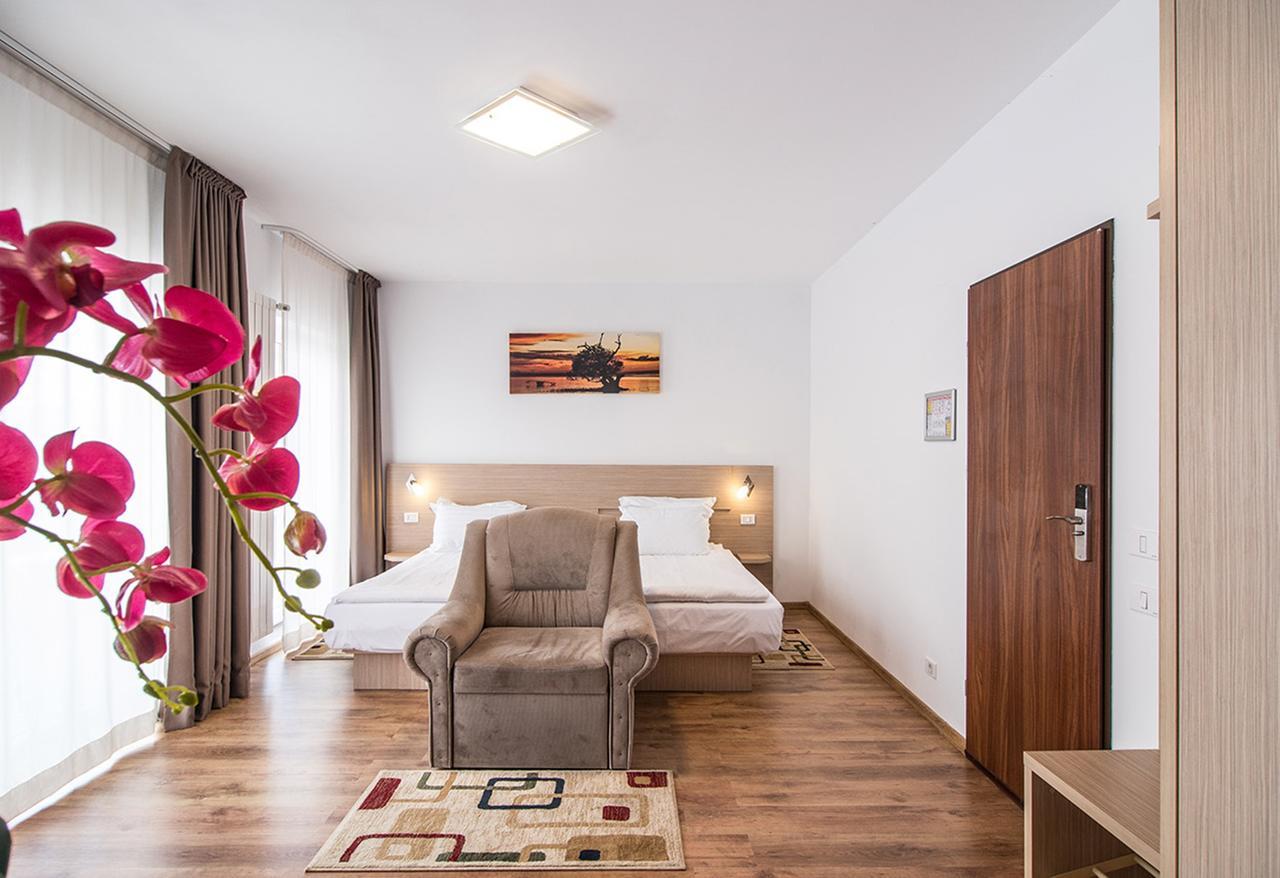 קלוז'-נאפוקה Residence Il Lago מראה חיצוני תמונה